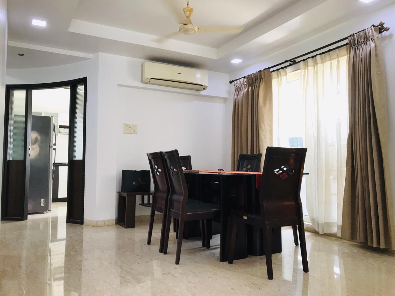 3 BHK Flat on Rent in Khar West - Oyster